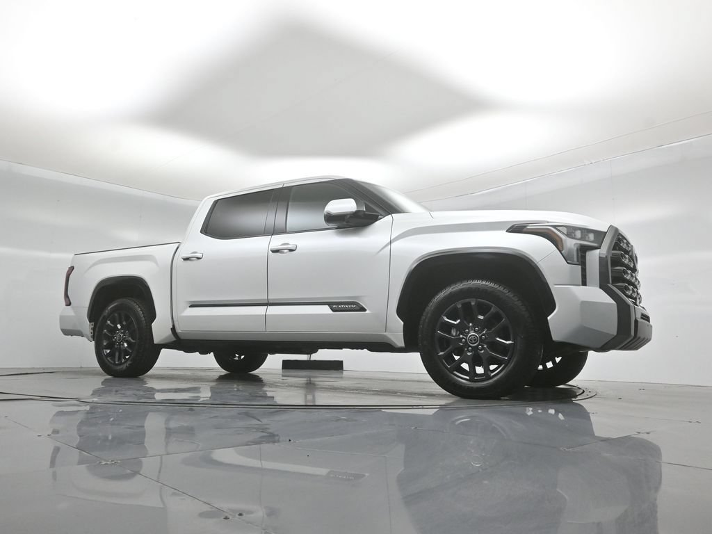 Used 2022 Toyota Tundra Platinum w/ Advanced Package RWD image 4