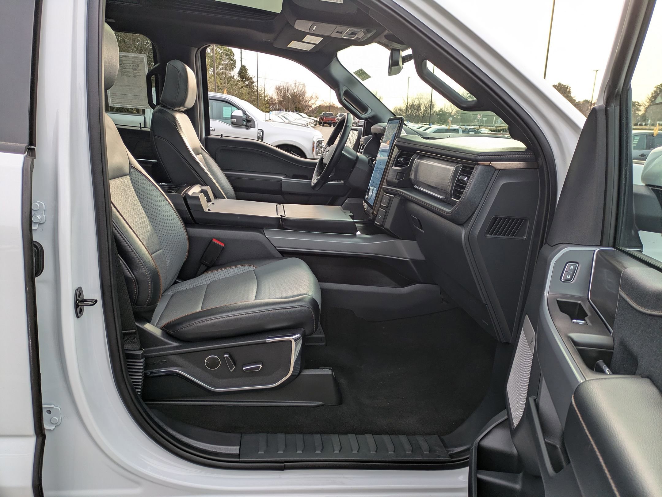 Certified 2024 Ford F150 Lightning Lariat image 42