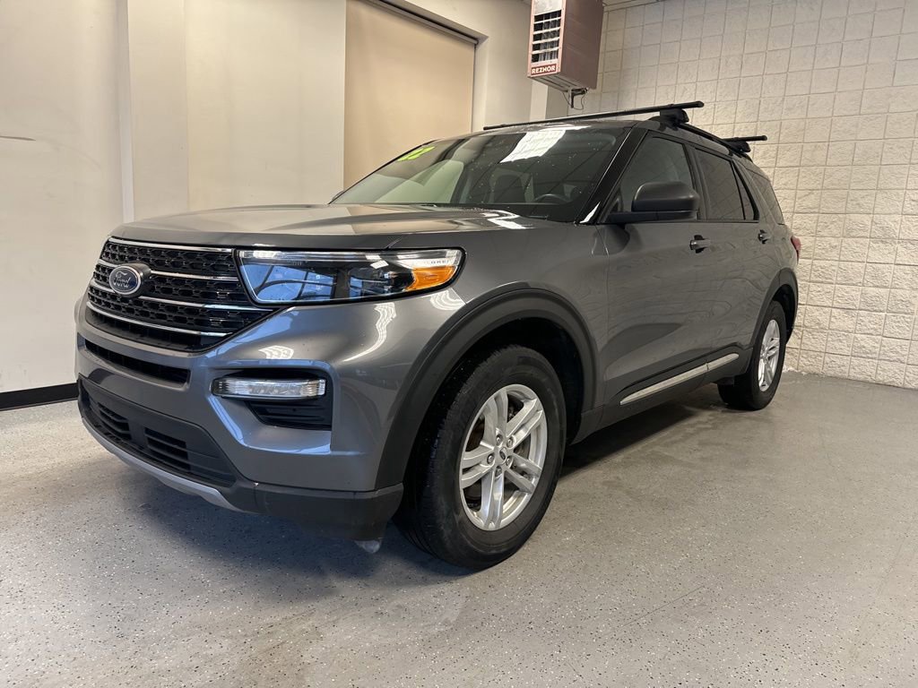 Certified 2022 Ford Explorer XLT w/ Equipment Group 202A image 14