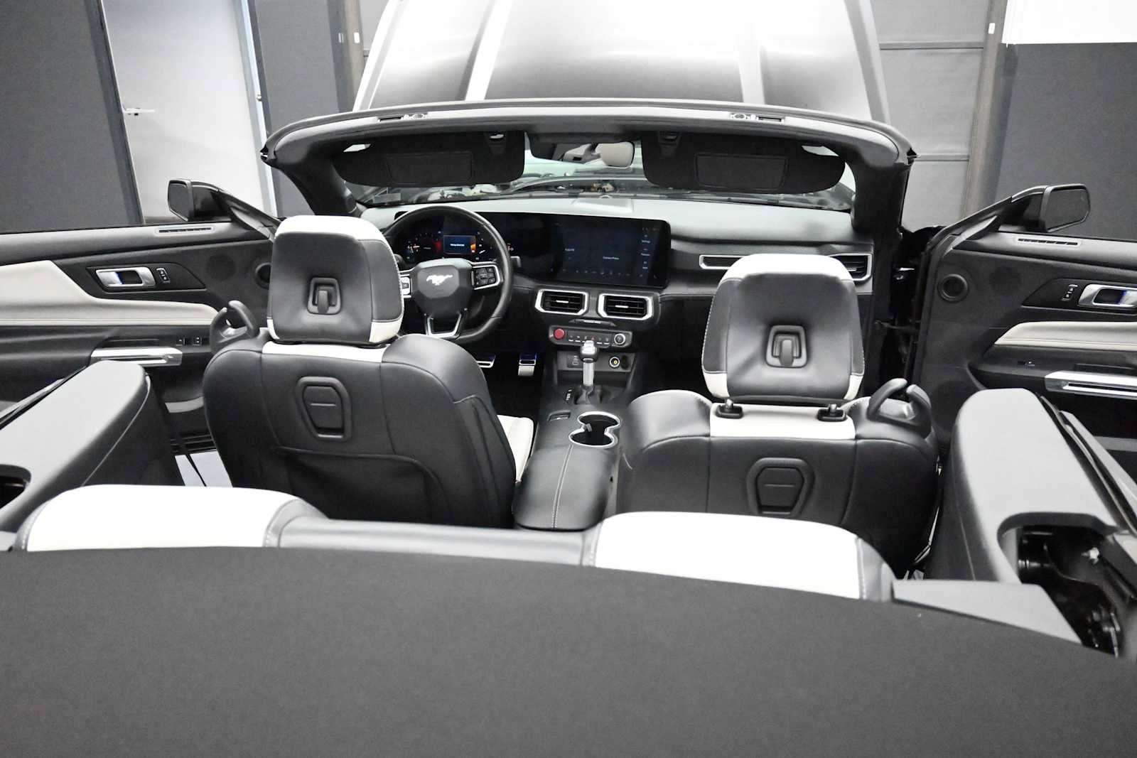 Certified 2025 Ford Mustang Premium RWD image 15