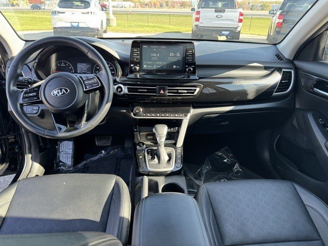 Used 2021 Kia Seltos EX image 28