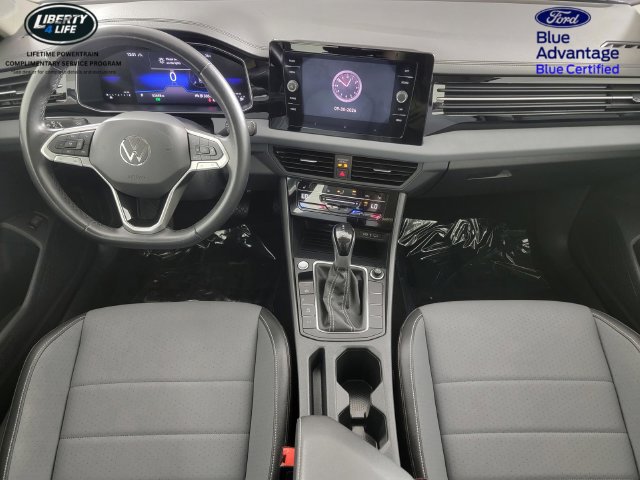Used 2025 Volkswagen Jetta SE FWD image 22