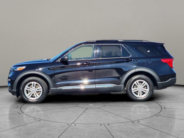 Certified 2023 Ford Explorer XLT w/ Equipment Group 202A AWD/4WD image 9
