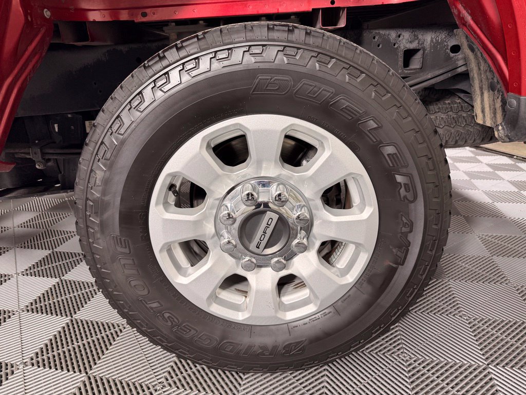 Certified 2024 Ford F250 XLT w/ FX4 Off-Road Package AWD/4WD image 16