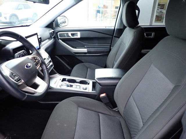 Certified 2022 Ford Explorer XLT image 11