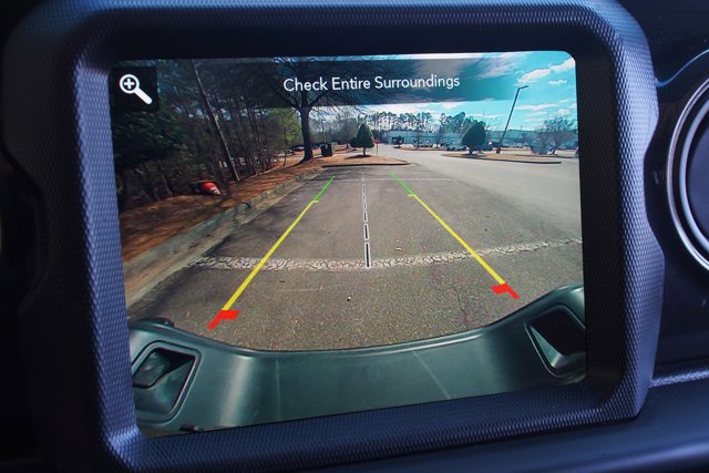 Used 2022 Jeep Gladiator Sport image 31