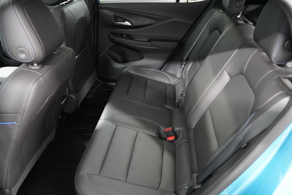 Used 2025 Buick Envista Sport Touring w/ Convenience I Package FWD image 19