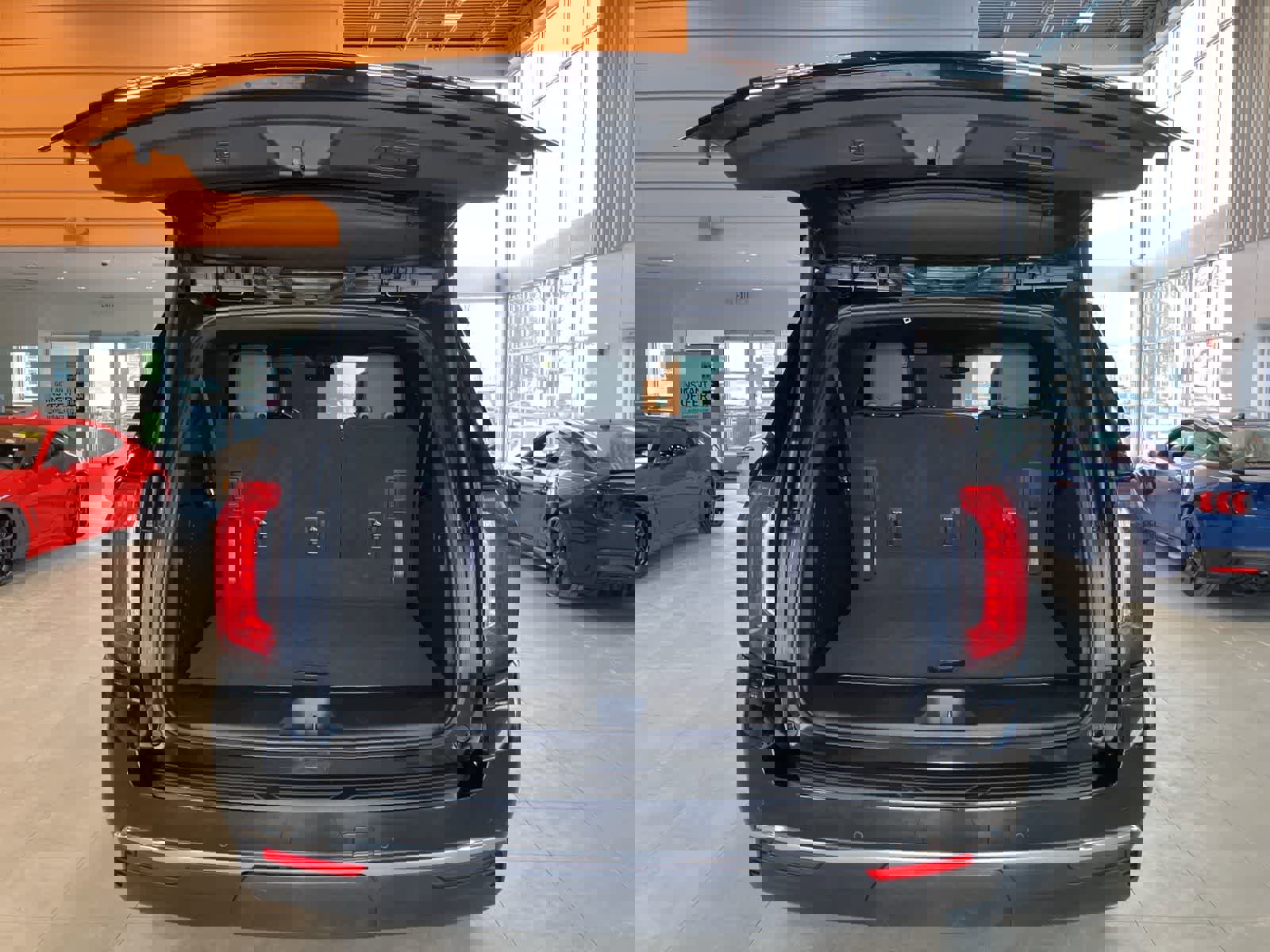 Used 2021 GMC Yukon XL SLT image 28