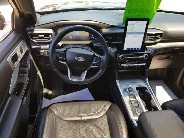 Certified 2023 Ford Explorer Platinum w/ Technology Package AWD/4WD image 19