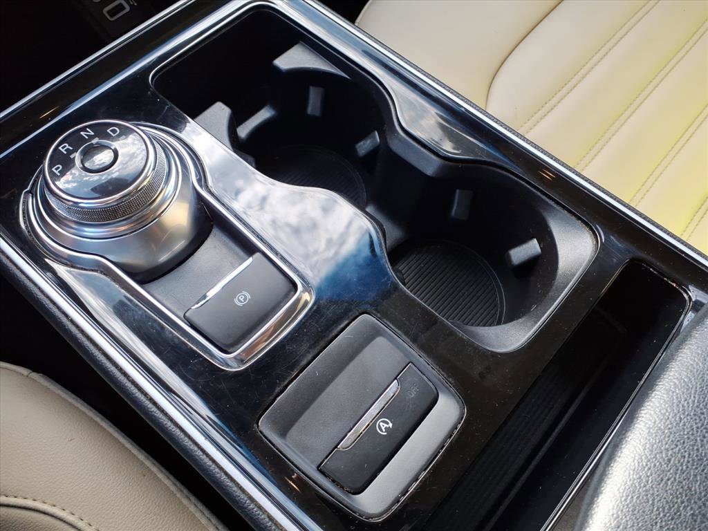 Certified 2019 Ford Edge SEL w/ Equipment Group 201A image 20