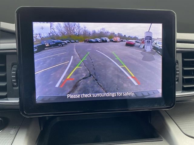 Certified 2022 Ford Explorer XLT w/ Equipment Group 202A image 14