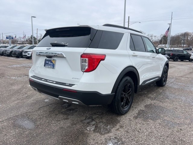 Certified 2023 Ford Explorer XLT w/ Equipment Group 202A image 4