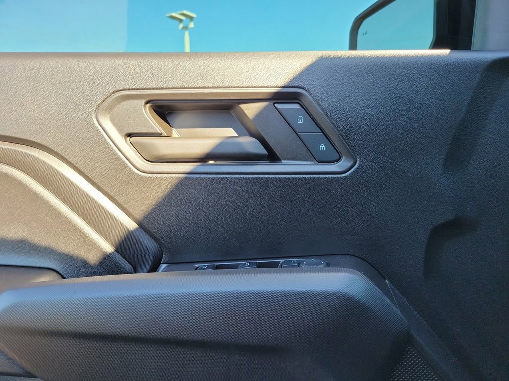 Used 2024 Chevrolet Colorado W/T w/ Safety Package image 20