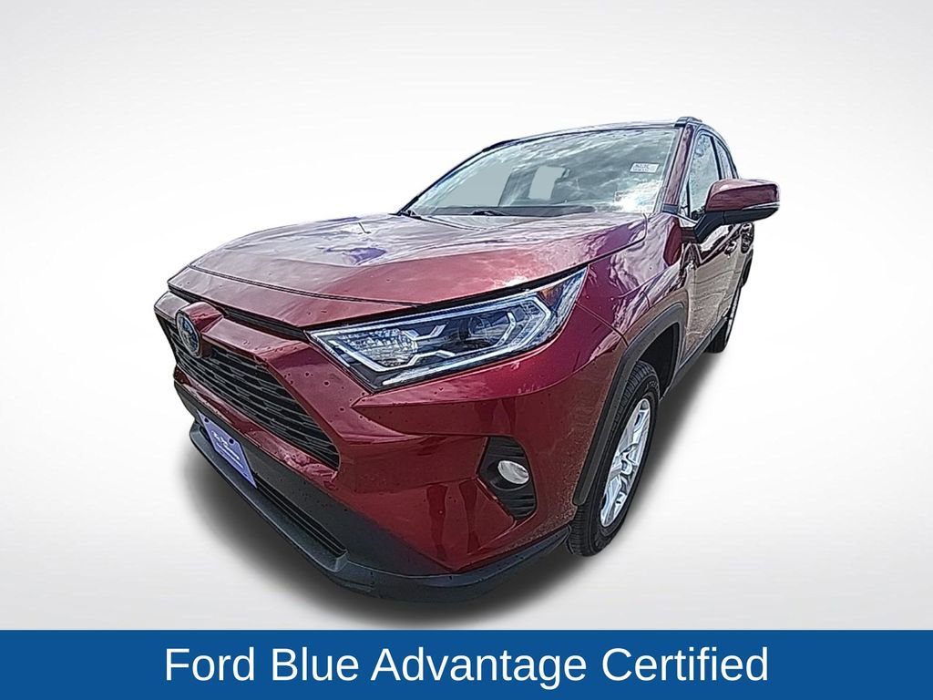 Used 2020 Toyota RAV4 XLE w/ Convenience Package AWD/4WD image 3