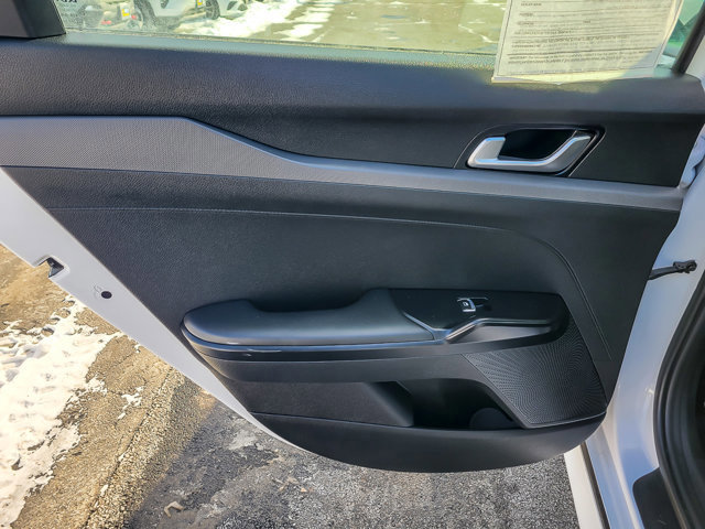 Used 2023 Kia K5 LXS image 18