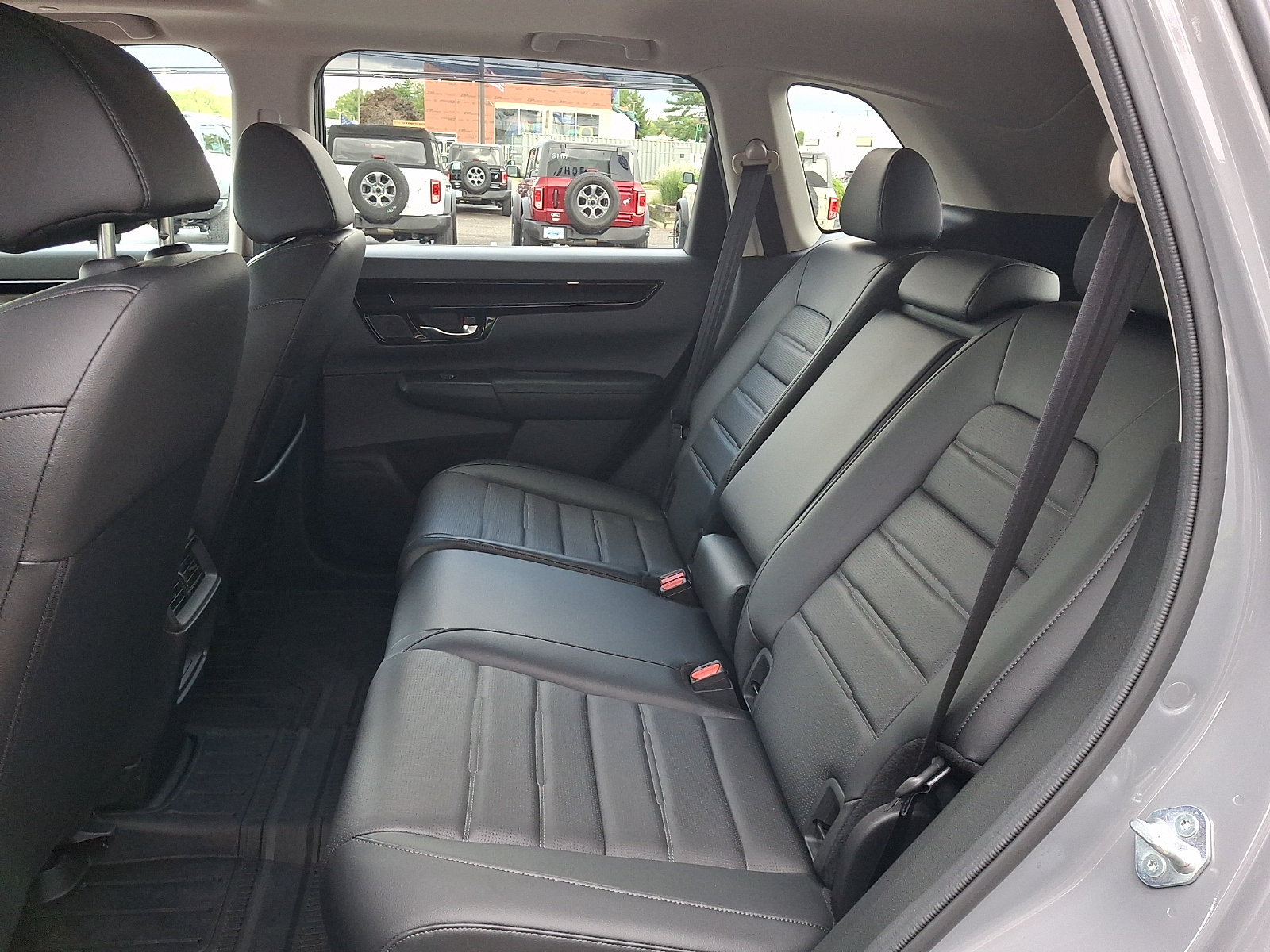 Used 2023 Honda CR-V EX-L image 11