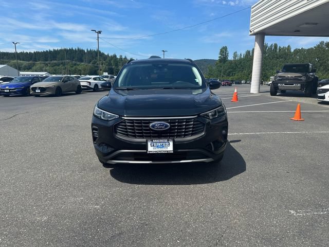 Certified 2025 Ford Escape Platinum AWD/4WD image 7