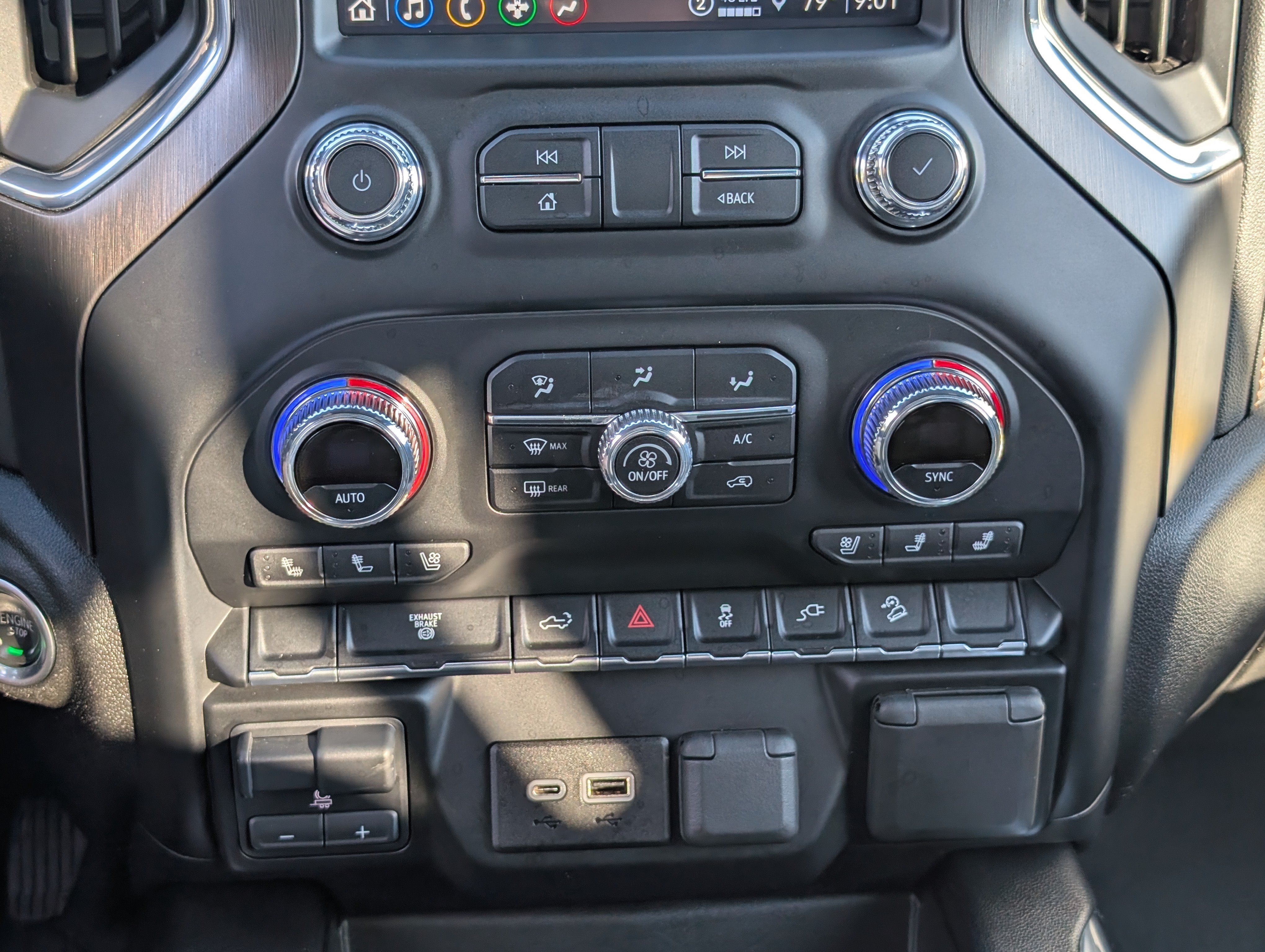 Used 2021 GMC Sierra 3500 AT4 w/ Gooseneck/5TH Wheel Package AWD/4WD image 29
