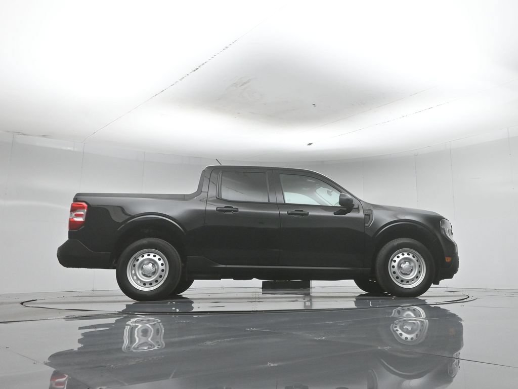 Certified 2025 Ford Maverick XL FWD image 8