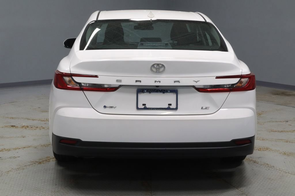 Used 2025 Toyota Camry LE FWD image 4