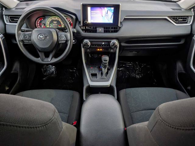 Used 2025 Toyota RAV4 XLE AWD/4WD image 16