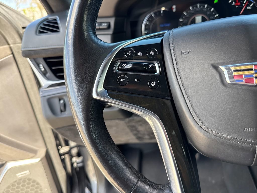 Used 2020 Cadillac Escalade ESV Platinum w/ Escalade Sport Edition image 16