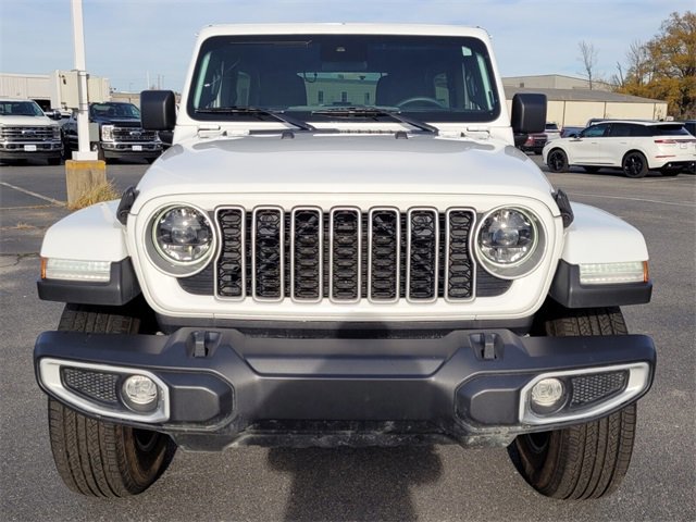Used 2024 Jeep Wrangler Sahara image 8