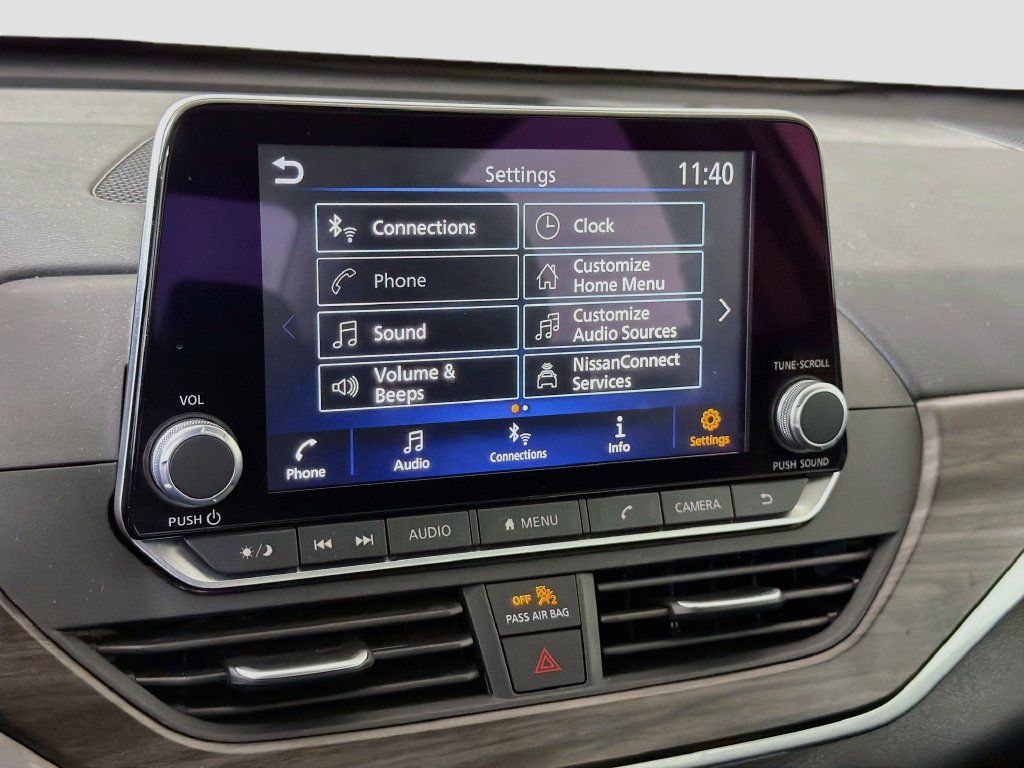 Used 2025 Nissan Altima 2.5 SV FWD image 32