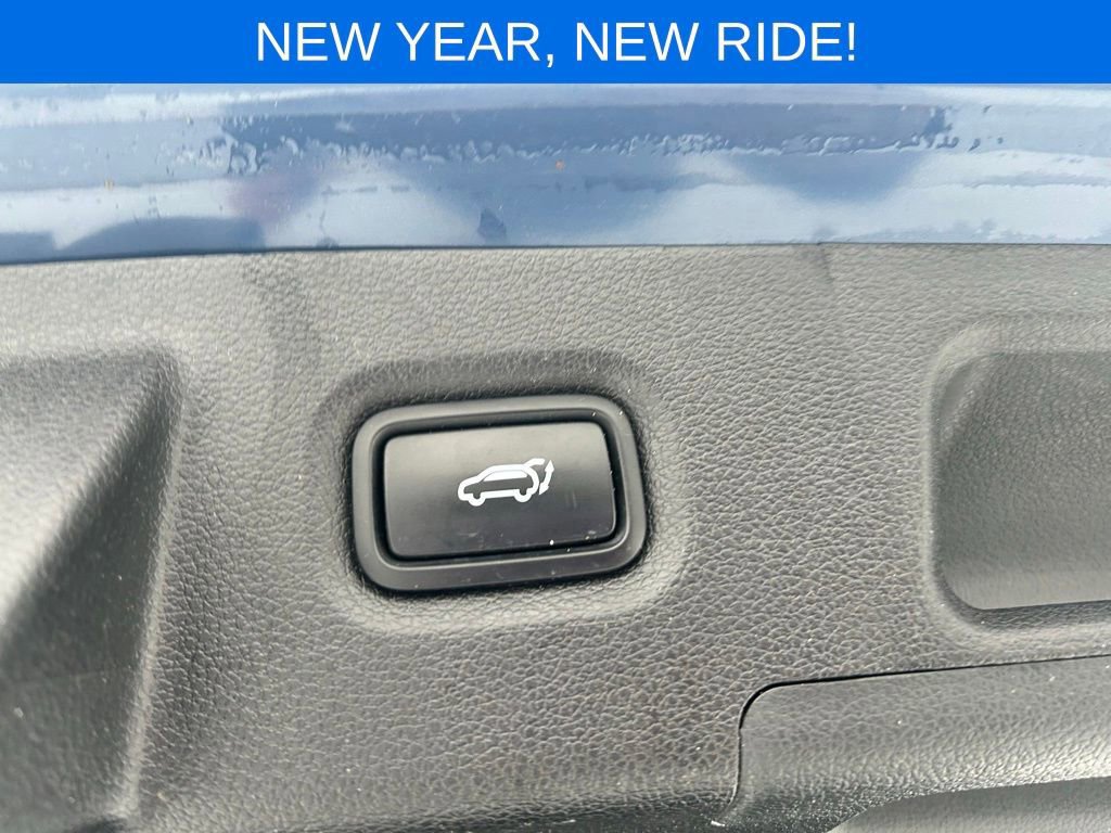 Used 2023 Hyundai Santa Fe SEL w/ Cargo Package image 36