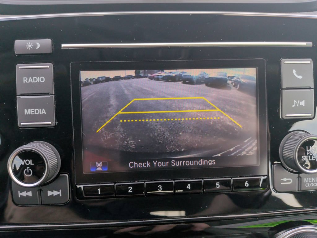 Used 2020 Honda CR-V LX image 12