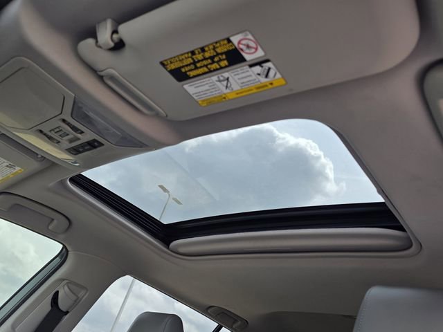 Used 2020 Toyota RAV4 XLE Premium image 19