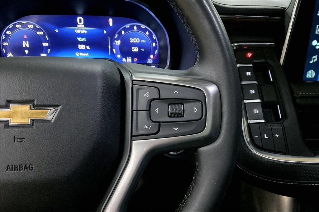 Used 2023 Chevrolet Suburban Premier image 18