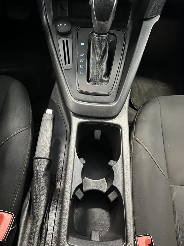 Certified 2018 Ford Focus SE image 21