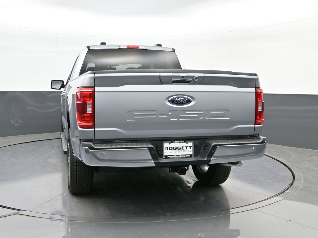 Certified 2022 Ford F150 XLT w/ Equipment Group 302A High image 8