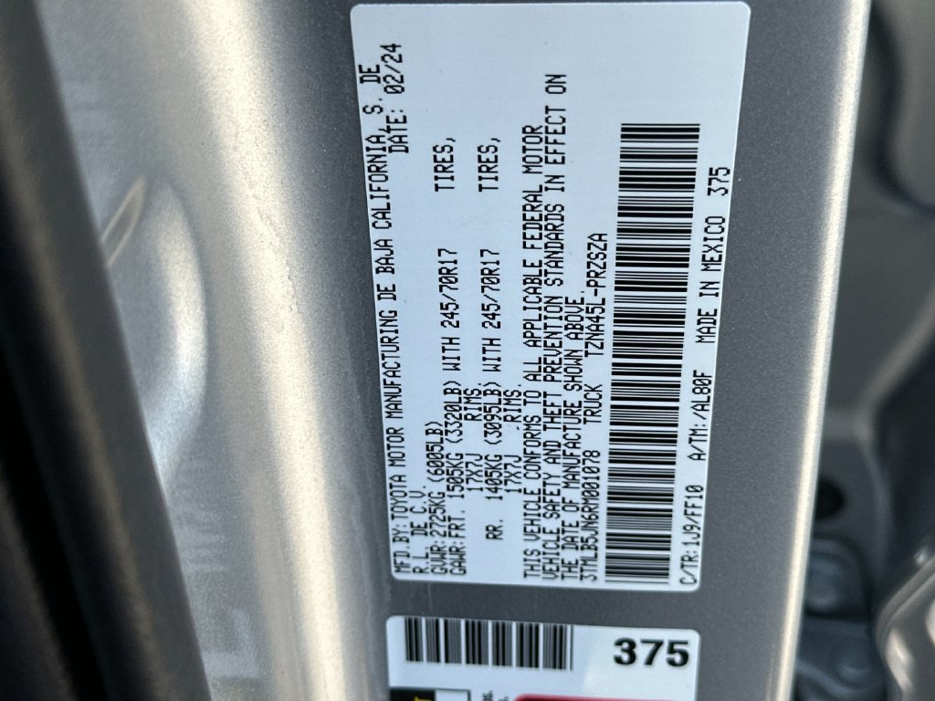 Used 2024 Toyota Tacoma SR5 AWD/4WD image 26