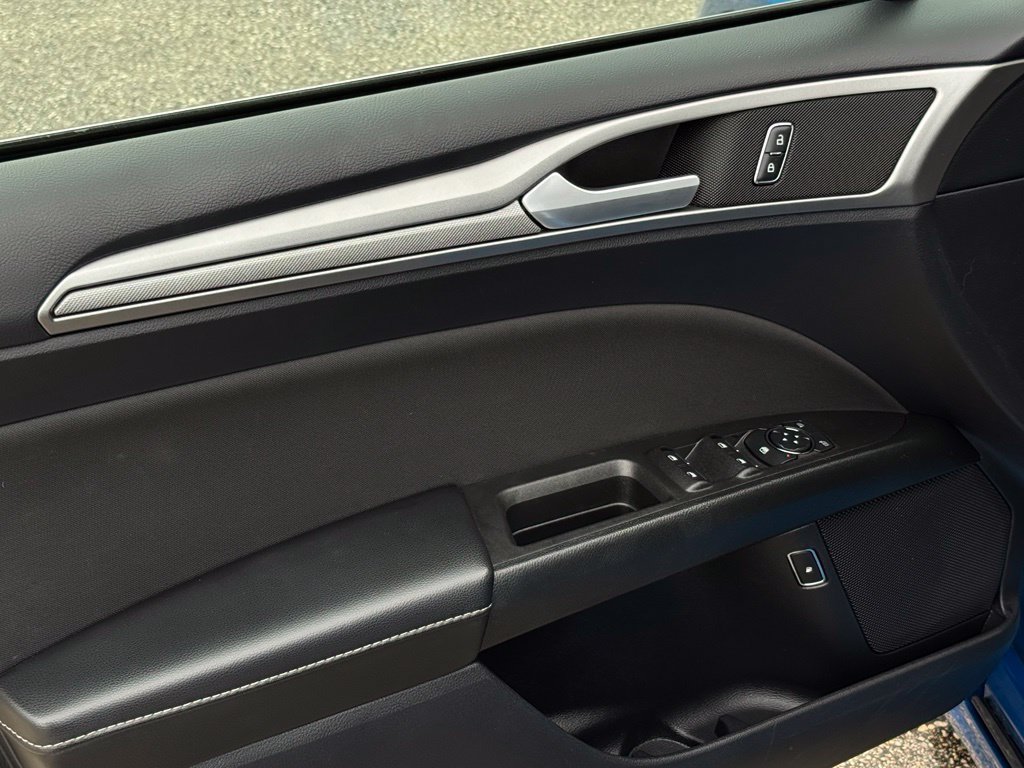 Certified 2020 Ford Fusion SE FWD image 9