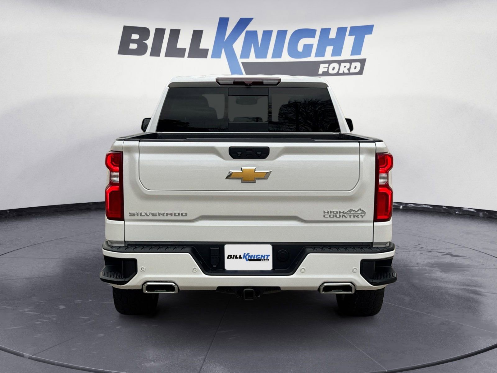 Used 2022 Chevrolet Silverado 1500 High Country w/ High Country Premium Package image 4
