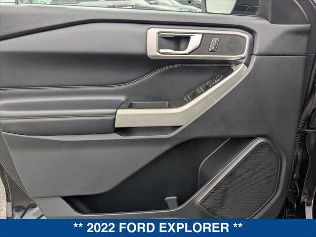 Certified 2022 Ford Explorer XLT w/ Equipment Group 202A image 10