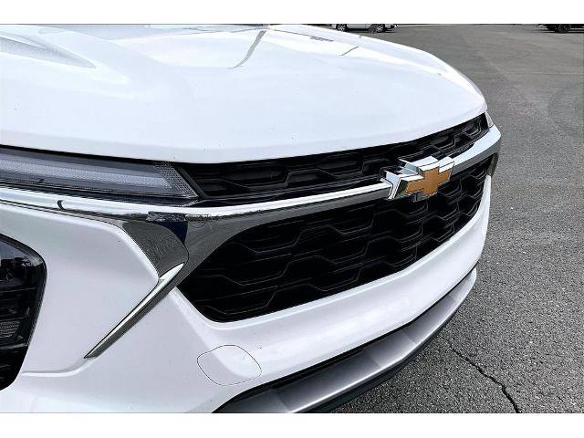 Used 2025 Chevrolet Trax LT image 25