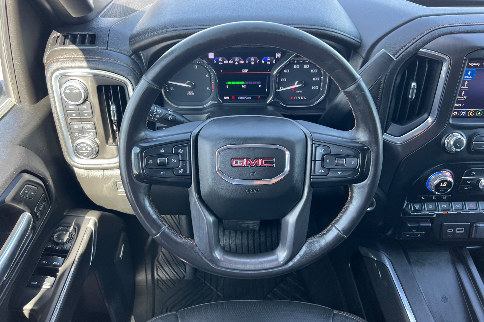 Used 2020 GMC Sierra 2500 AT4 w/ AT4 Premium Package AWD/4WD image 15