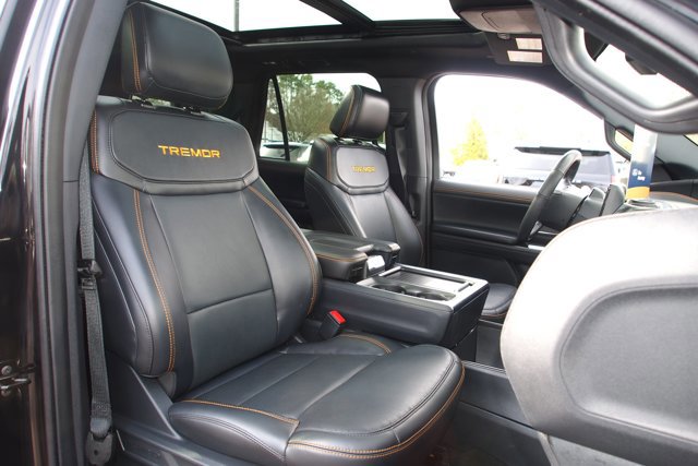 Certified 2025 Ford Expedition Tremor AWD/4WD image 11