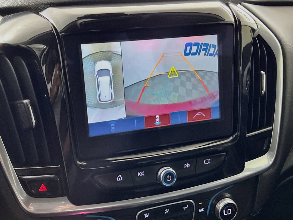 Used 2019 Chevrolet Traverse LT w/ LT Premium Package AWD/4WD image 19