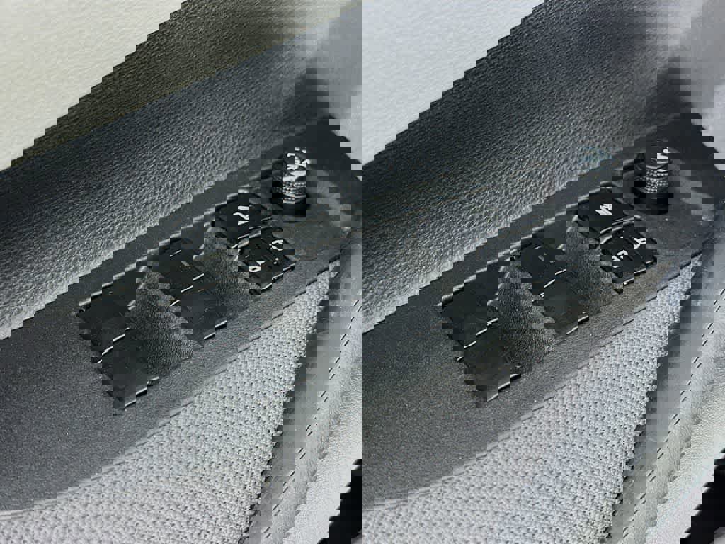 Used 2023 Toyota Corolla LE w/ LE Convenience Package image 28