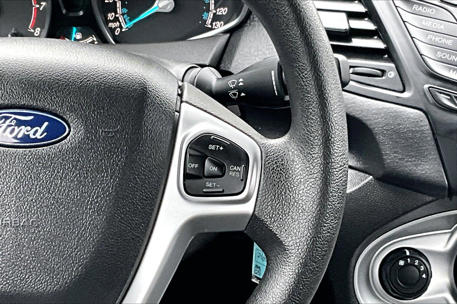 Certified 2018 Ford Fiesta SE FWD image 21