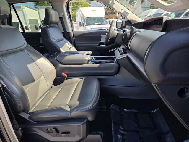 Certified 2025 Ford Expedition Active image 20