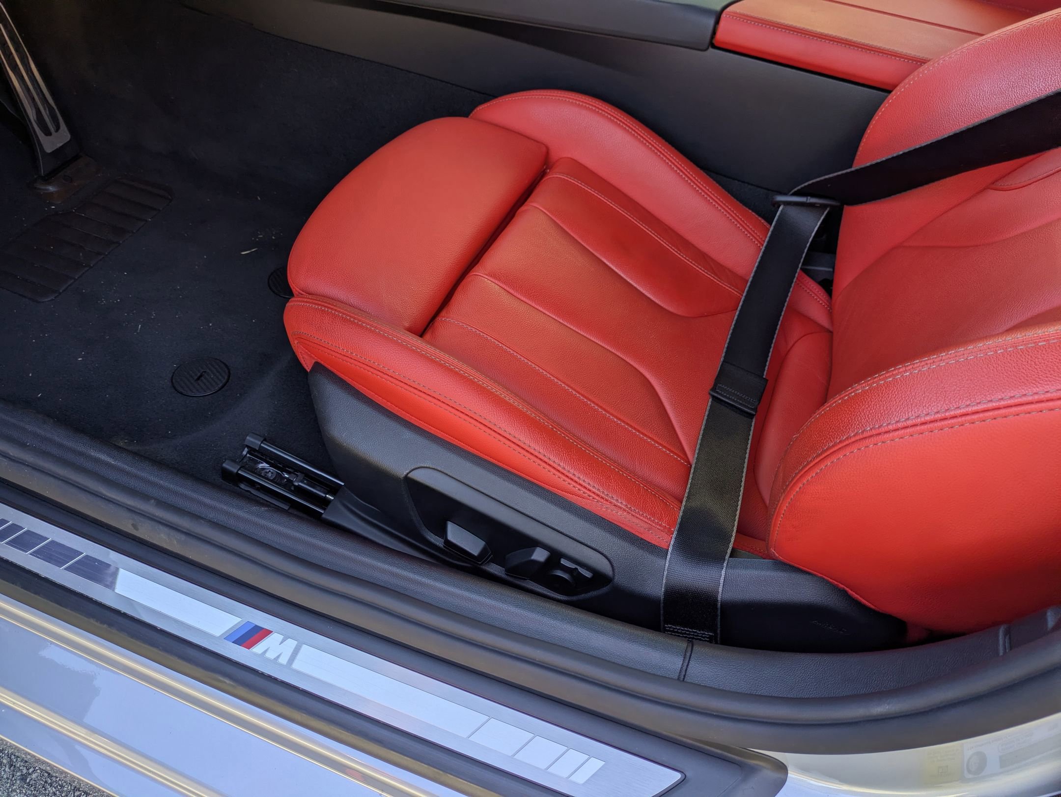 Used 2022 BMW Z4 sDrive30i w/ M Sport Package image 14