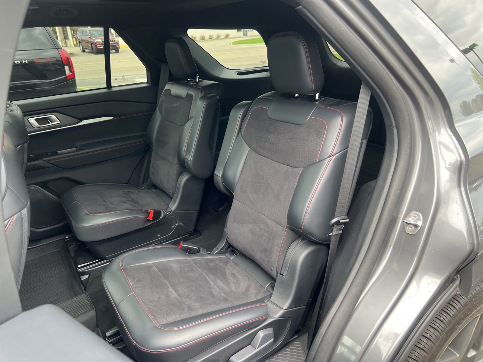 Certified 2025 Ford Explorer ST w/ Sun And Sound Package AWD/4WD image 53