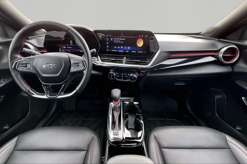 Used 2024 Chevrolet Trax RS w/ Driver Confidence Package FWD image 16