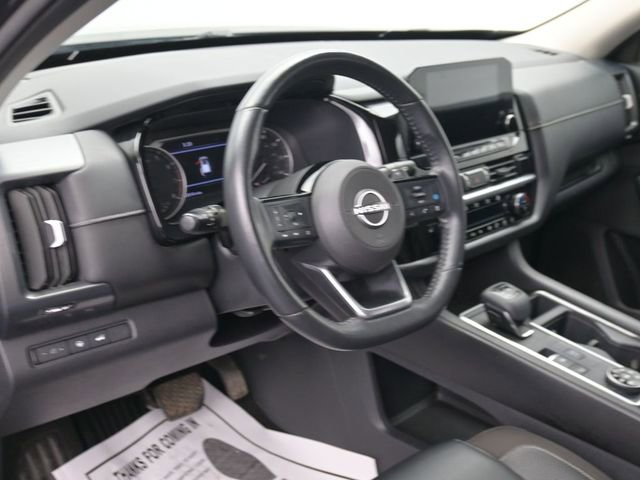 Used 2022 Nissan Pathfinder SL image 15