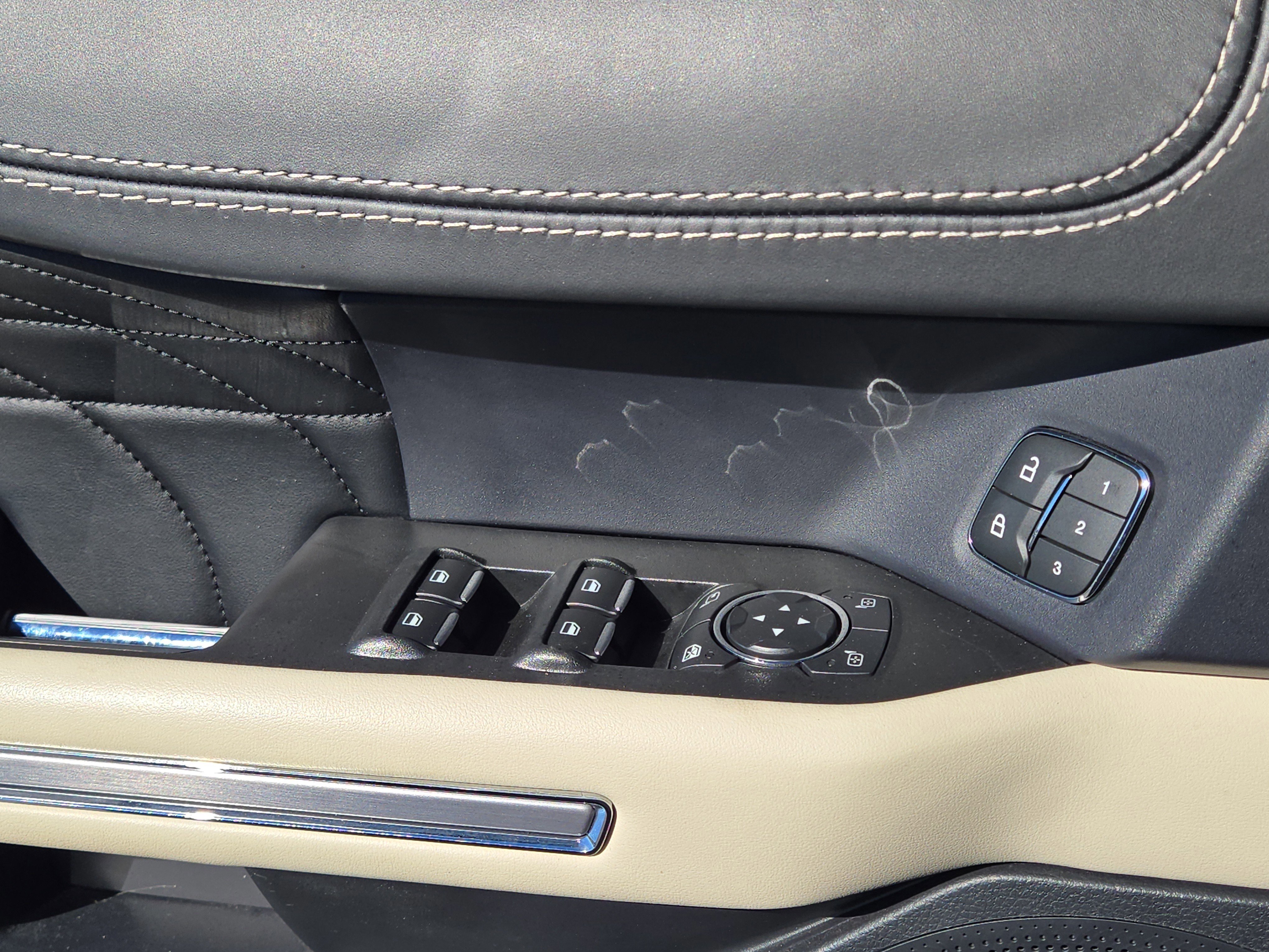 Certified 2020 Ford Expedition Platinum image 24